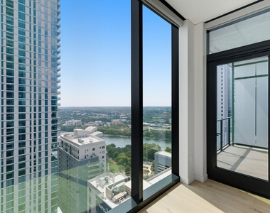 610 Davis St - Photo Thumbnail 7