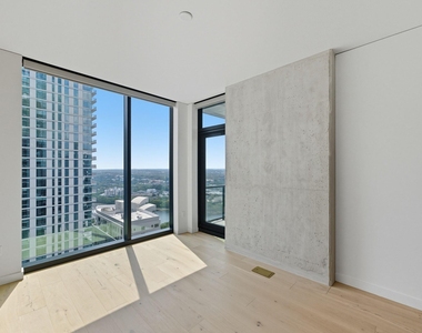 610 Davis St - Photo Thumbnail 6