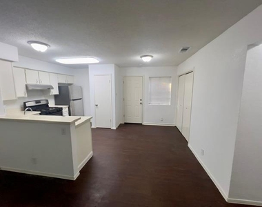 9901 Roxanna Dr - Photo Thumbnail 19