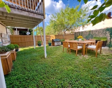 9901 Roxanna Dr - Photo Thumbnail 7