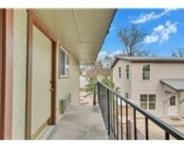 400 W 34th St - Photo Thumbnail 3