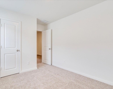 264 Denali Dr - Photo Thumbnail 11