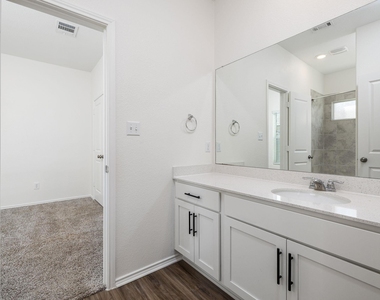 145 Blue Blaze Trl - Photo Thumbnail 17
