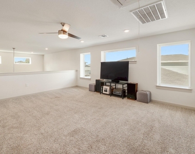 14008 Zuhause Dr - Photo Thumbnail 20