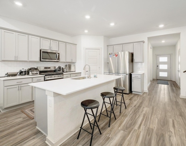 14008 Zuhause Dr - Photo Thumbnail 11