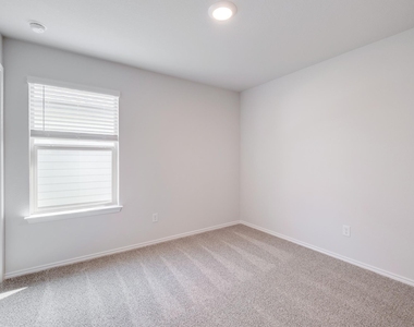 148 Mcnamara Ct - Photo Thumbnail 13