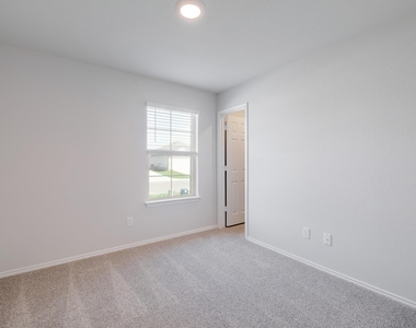 148 Mcnamara Ct - Photo Thumbnail 11