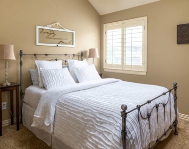 828 Hidden Glen Dr - Photo Thumbnail 14
