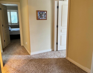 828 Hidden Glen Dr - Photo Thumbnail 19