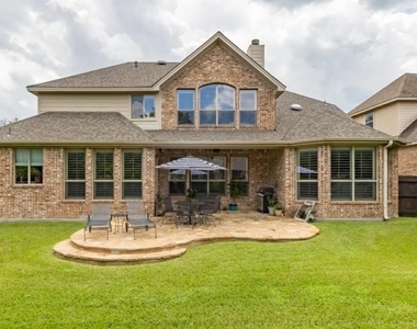 828 Hidden Glen Dr - Photo Thumbnail 17