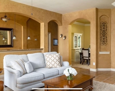 828 Hidden Glen Dr - Photo Thumbnail 1