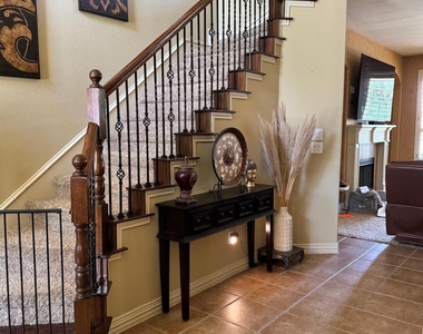 828 Hidden Glen Dr - Photo Thumbnail 21