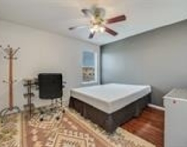 676 Goldenrod St - Photo Thumbnail 11