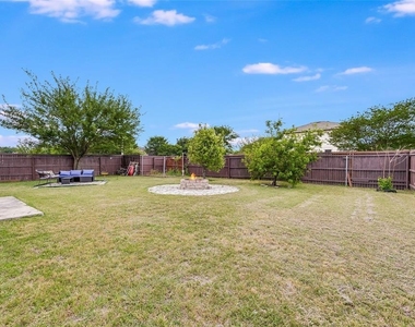 676 Goldenrod St - Photo Thumbnail 17