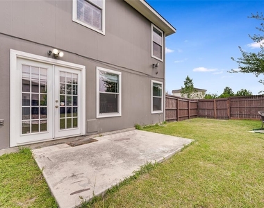 676 Goldenrod St - Photo Thumbnail 16