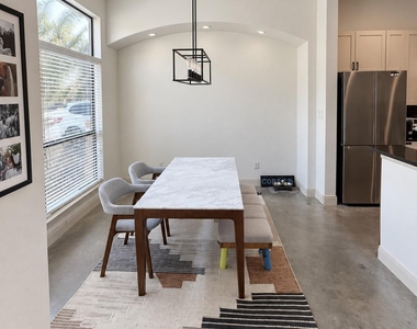 2316 Thornton Rd - Photo Thumbnail 7