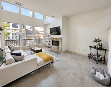 2316 Thornton Rd - Photo Thumbnail 1