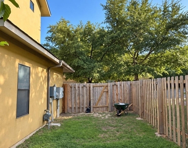 2316 Thornton Rd - Photo Thumbnail 24