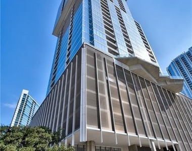 301 West Ave - Photo Thumbnail 13