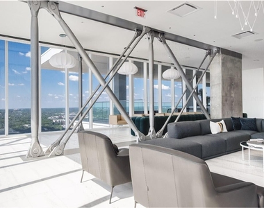 301 West Ave - Photo Thumbnail 19