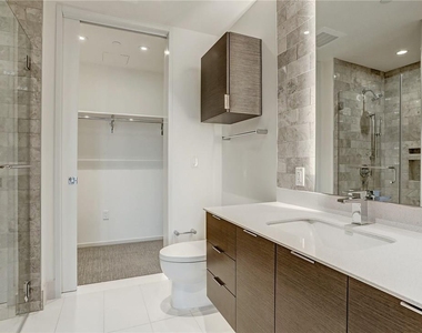 301 West Ave - Photo Thumbnail 10