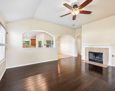 110 Newport Landing Pl - Photo Thumbnail 10