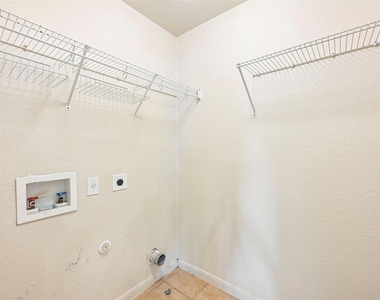 110 Newport Landing Pl - Photo Thumbnail 22