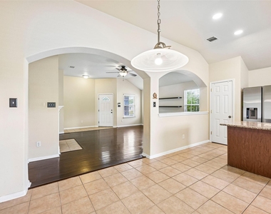 110 Newport Landing Pl - Photo Thumbnail 14