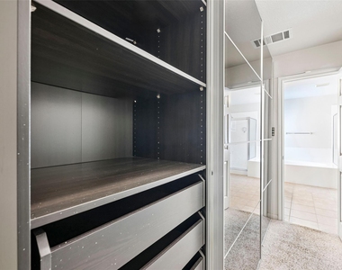 110 Newport Landing Pl - Photo Thumbnail 28