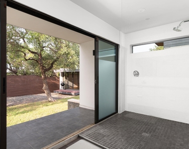 15206 General Williamson Dr - Photo Thumbnail 20