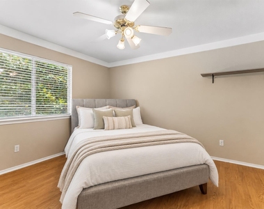 1409 Deer Horn Dr - Photo Thumbnail 16
