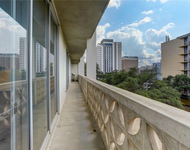 1801 Lavaca St - Photo Thumbnail 13