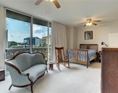 1801 Lavaca St - Photo Thumbnail 9