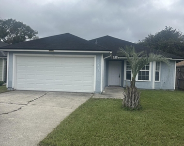 11170 Wandering Oaks Drive - Photo Thumbnail 13