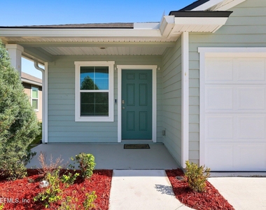 12069 Green Thicket Lane - Photo Thumbnail 10