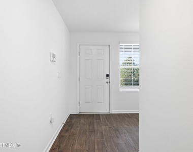 12069 Green Thicket Lane - Photo Thumbnail 11