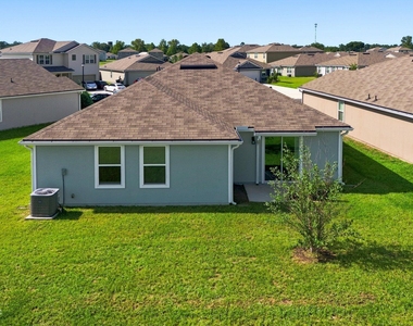 12069 Green Thicket Lane - Photo Thumbnail 5