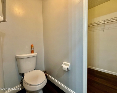 6841 Ridgeview Avenue - Photo Thumbnail 27