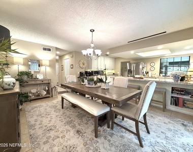 105 Nina Court - Photo Thumbnail 9