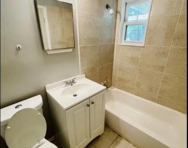 5086 Fredericksburg Avenue - Photo Thumbnail 2