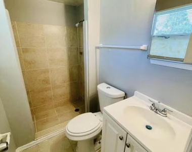 5086 Fredericksburg Avenue - Photo Thumbnail 5