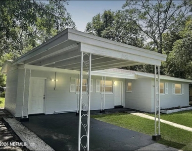 5086 Fredericksburg Avenue - Photo Thumbnail 1