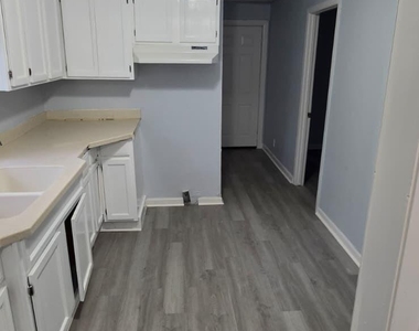 1994 W 23rd Street - Photo Thumbnail 12