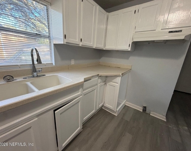 1994 W 23rd Street - Photo Thumbnail 18