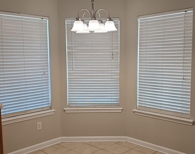 1063 Moosehead Drive - Photo Thumbnail 4
