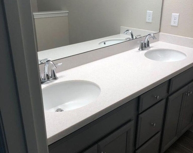 2583 Sandy Dune Drive - Photo Thumbnail 6