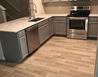 2583 Sandy Dune Drive - Photo Thumbnail 2
