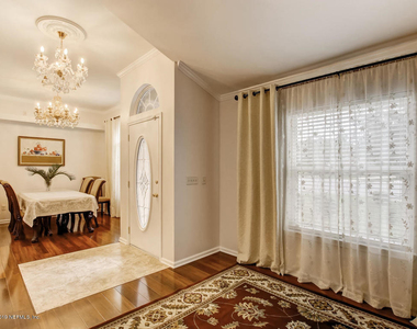 2363 Sophie Place - Photo Thumbnail 6