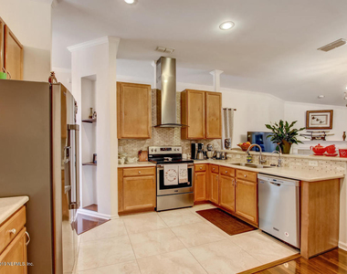 2363 Sophie Place - Photo Thumbnail 15