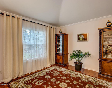 2363 Sophie Place - Photo Thumbnail 8